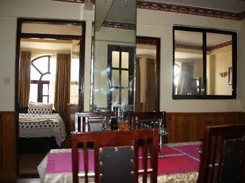 Thamel Apartments Catmandu 3*,